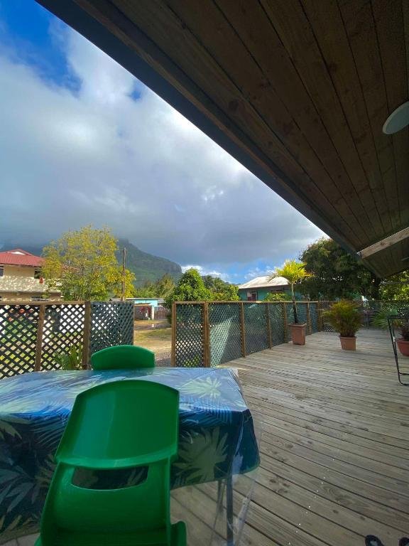 Terrace view at Keamana Lodge 1